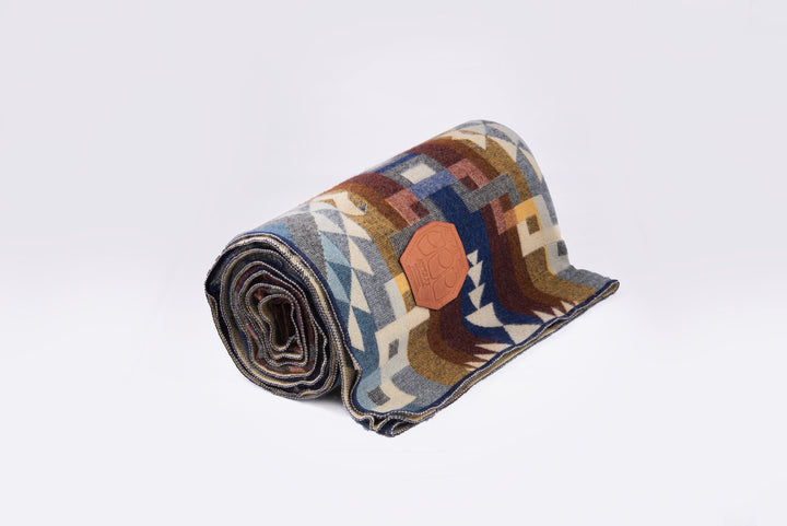 Double-Sided Blanket | Throw Blanket | Geometrical Pattern / Southwest Artisan Style