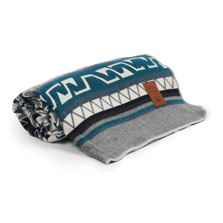 Double-Sided Blanket | Throw Blanket | Geometrical Pattern / Southwest Artisan Style