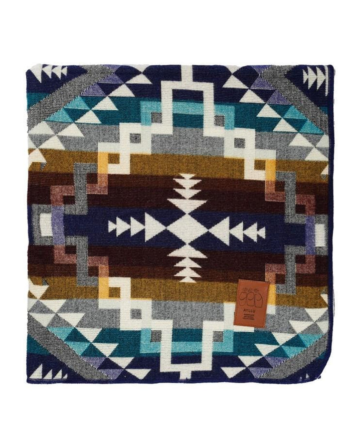 Travel Double-Sided Geometrical Pattern Blanket l Throw Blanket | Southwest Artisan Style
